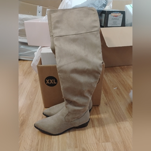 Shoes - Justfab Flat Boots